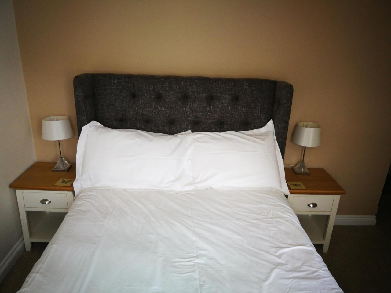 Bed and Breakfast The Grove Уитби Экстерьер фото